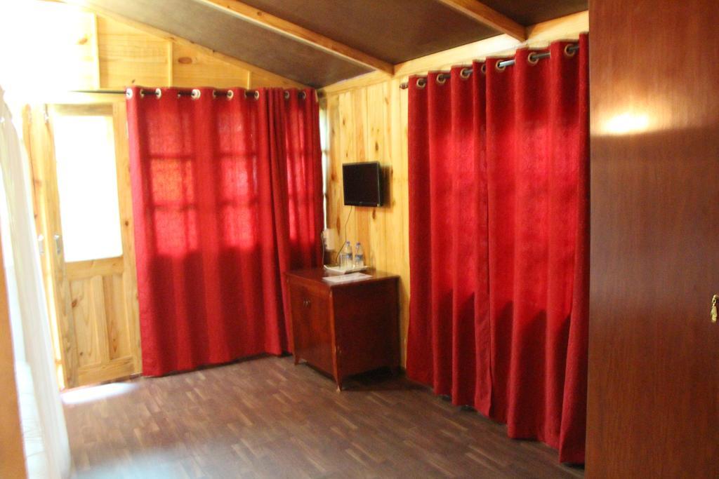Neptune Point Premium Cottages Палолем Стая снимка