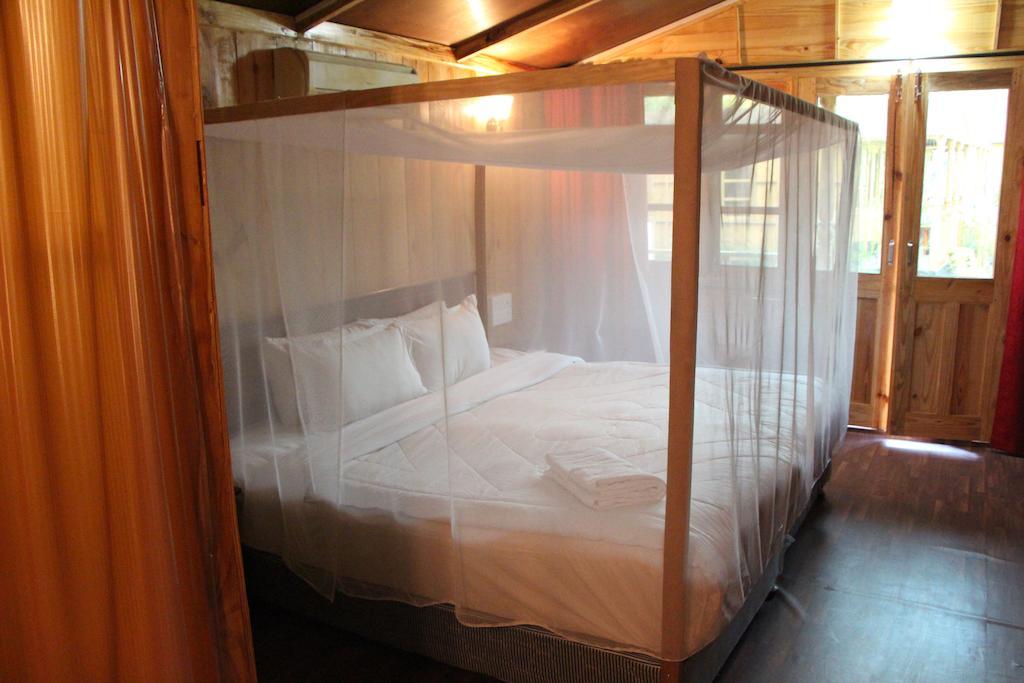 Neptune Point Premium Cottages Палолем Екстериор снимка